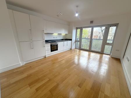 2 bedroom Flat to let in Elbow Lane, City Centre, Leicester, LE1