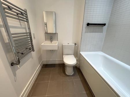 2 bedroom Flat to let in Elbow Lane, City Centre, Leicester, LE1