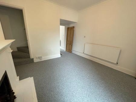 2 bedroom Terraced House to let in Richmond Road, Aylestone, Leicester, LE2