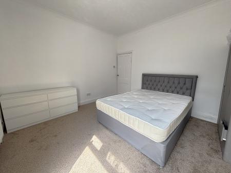 2 bedroom Terraced House to let in Richmond Road, Aylestone, Leicester, LE2