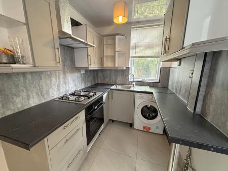 2 bedroom Terraced House to let in Richmond Road, Aylestone, Leicester, LE2