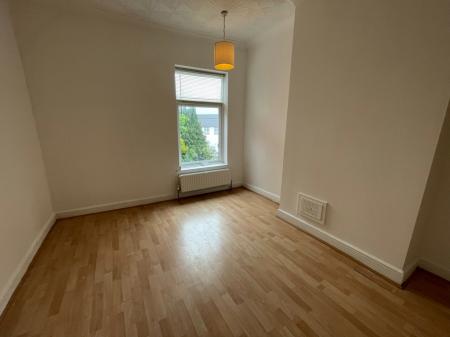 2 bedroom Terraced House to let in Richmond Road, Aylestone, Leicester, LE2