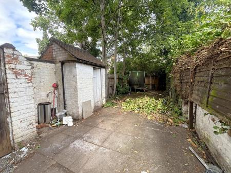 2 bedroom Terraced House to let in Richmond Road, Aylestone, Leicester, LE2