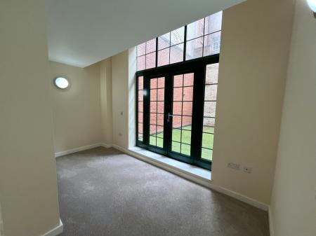 2 bedroom Flat to let in Rutland St, City Centre, Leicester, LE1