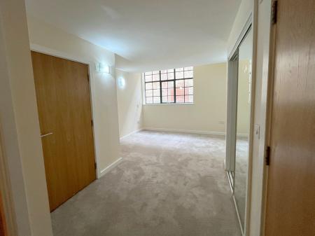 2 bedroom Flat to let in Rutland St, City Centre, Leicester, LE1