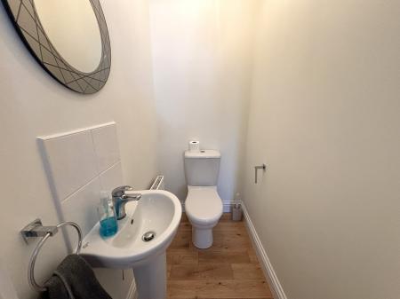 4 bedroom Detached house to let in Harrow Place, Knighton, Leicester, LE2