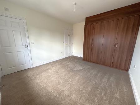4 bedroom Detached house to let in Harrow Place, Knighton, Leicester, LE2