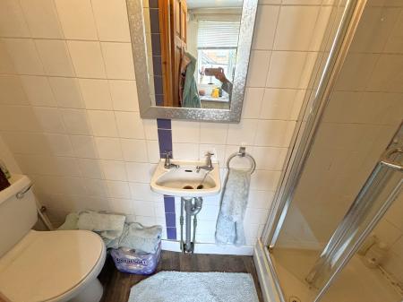 1 bedroom Cottage to let in Edward Road, Clarendon Park, Leicester, LE2