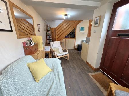1 bedroom Cottage to let in Edward Road, Clarendon Park, Leicester, LE2