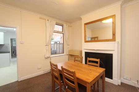 3 bedroom Terraced House to let in Knighton Fields Road East, Knighton, Leicester, LE2