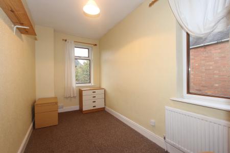 3 bedroom Terraced House to let in Knighton Fields Road East, Knighton, Leicester, LE2