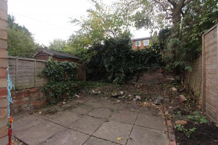 3 bedroom Terraced House to let in Knighton Fields Road East, Knighton, Leicester, LE2