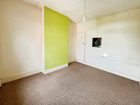 2 bedroom Terraced House for sale in Wordsworth Road, Knighton Fields, Leicester, LE2