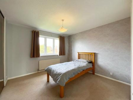 4 bedroom Detached house for sale in Camelot Way, Narborough, LE19