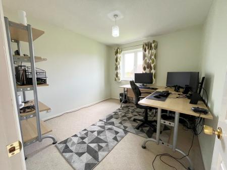 4 bedroom Detached house for sale in Camelot Way, Narborough, LE19