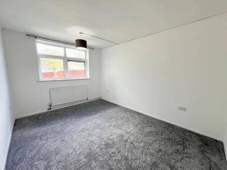 1 bedroom Flat to let in Herle Walk, Braunstone, LE3