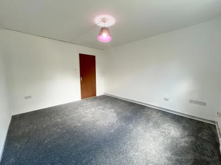 1 bedroom Flat to let in Herle Walk, Braunstone, LE3