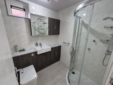 1 bedroom Flat to let in Herle Walk, Braunstone, LE3