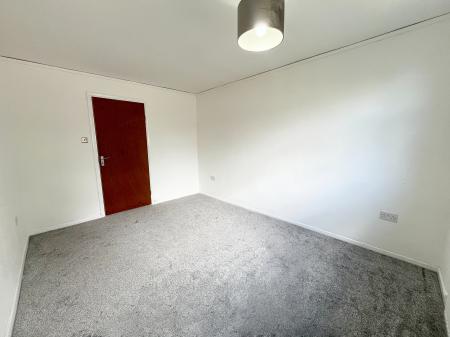 1 bedroom Flat to let in Herle Walk, Braunstone, LE3