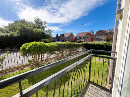 2 bedroom Flat to let in Strathern Road,, Leicester, LE3