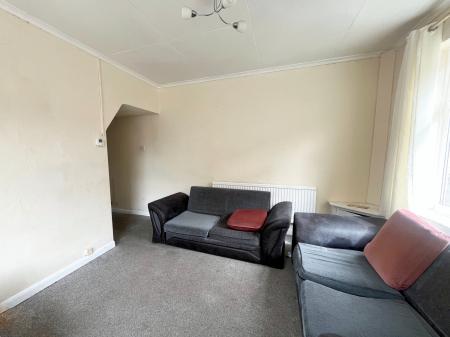 2 bedroom Terraced House to let in Western Road, Leicester, LE3