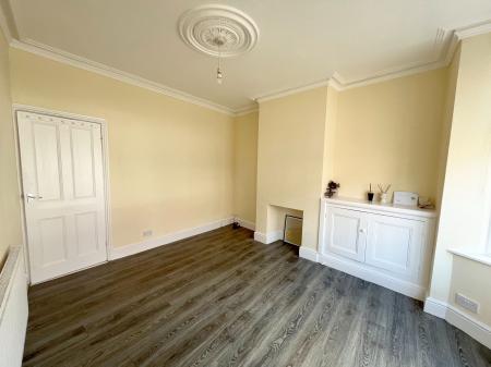 3 bedroom Terraced House to let in Clarendon Park Road, Clarendon Park, Leicester, LE2