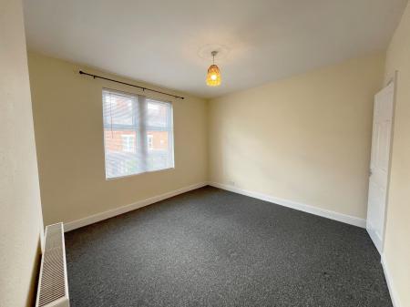 3 bedroom Terraced House to let in Clarendon Park Road, Clarendon Park, Leicester, LE2