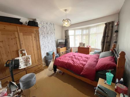 3 bedroom Semi-detached house to let in Aylestone Road, Aylestone, Leicester, LE2