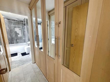 3 bedroom Penthouse to let in Watkin Road, Leicester, LE2