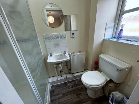 3 bedroom Town house to let in Farndale Close, Leicester, LE2