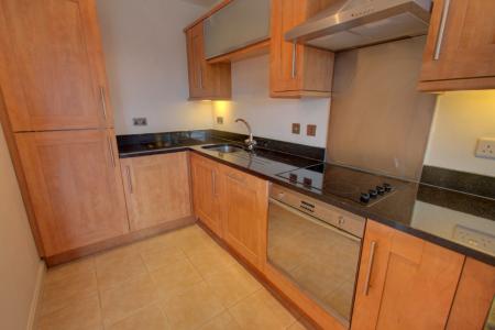 2 bedroom Flat to let in Bath Lane, City Centre, Leicester, LE3