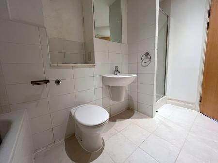 1 bedroom Flat to let in Bath Lane, City Centre, Leicester, LE3