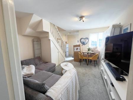 2 bedroom Detached house to let in Hampshire Road, Aylestone, Leicester, LE2