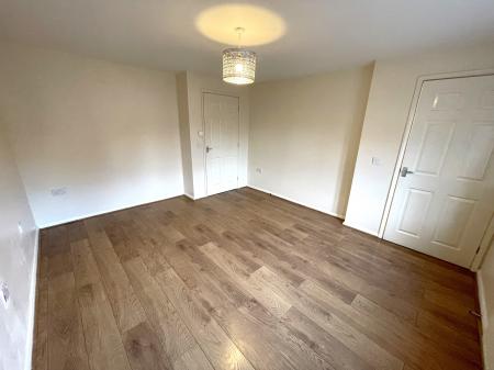 3 bedroom Town house to let in Buddon Close, Leicester, LE3