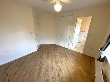 3 bedroom Town house to let in Buddon Close, Leicester, LE3