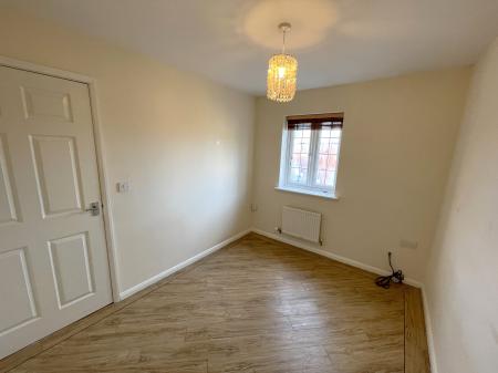 3 bedroom Town house to let in Buddon Close, Leicester, LE3