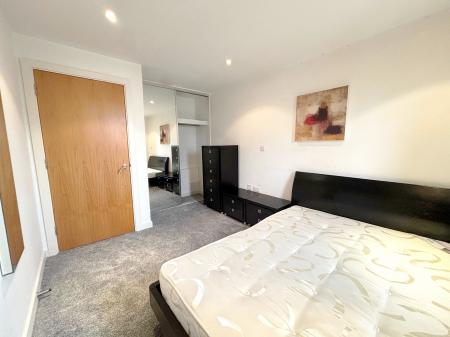 1 bedroom Flat to let in Colton Square, City Centre, Leicester, LE1