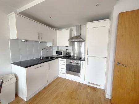 1 bedroom Flat to let in Colton Square, City Centre, Leicester, LE1