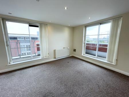 2 bedroom Flat to let in Watkin Road, Freemens Meadow, Leicester, LE2