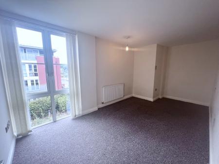2 bedroom Flat to let in Watkin Road, Freemens Meadow, Leicester, LE2