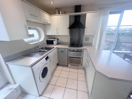 2 bedroom Flat to let in Watkin Road, Freemens Meadow, Leicester, LE2