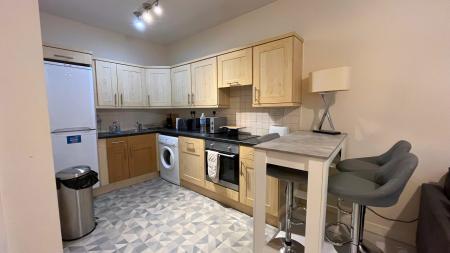1 bedroom Flat to let in Colton Street, City Centre, Leicester, LE1