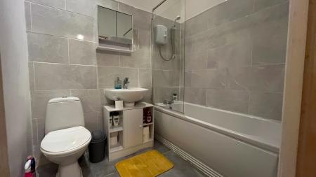 1 bedroom Flat to let in Colton Street, City Centre, Leicester, LE1