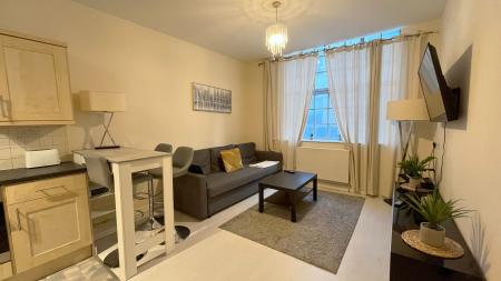 1 bedroom Flat to let in Colton Street, City Centre, Leicester, LE1
