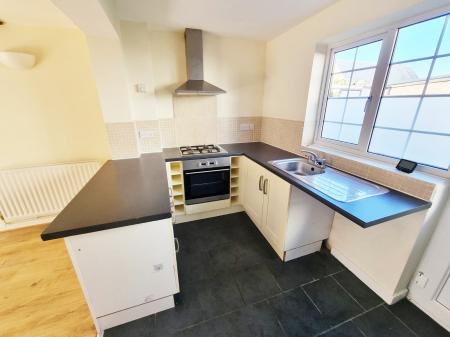 2 bedroom Terraced House for sale in Main Street, Wigston, LE18