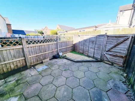 2 bedroom Terraced House for sale in Main Street, Wigston, LE18