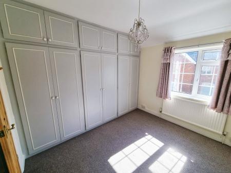2 bedroom Terraced House for sale in Main Street, Wigston, LE18