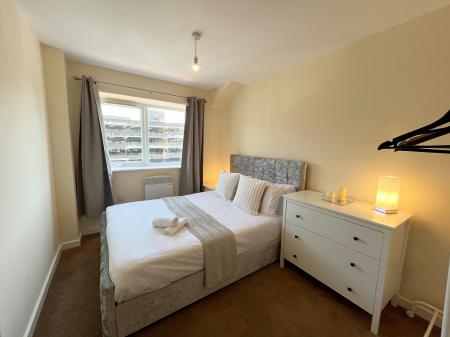 2 bedroom Flat to let in Lower Lee Street, City Centre, Leicester, LE1