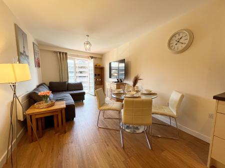 2 bedroom Flat to let in Lower Lee Street, City Centre, Leicester, LE1