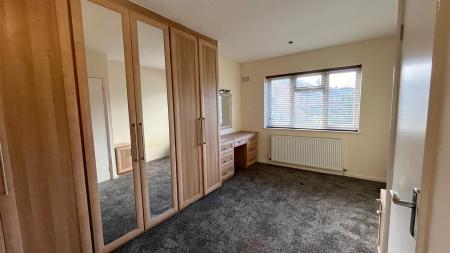 4 bedroom Semi-detached house to let in Woodcroft Avenue, West Knighton, Leicester, LE2